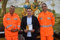 Companhia de Bombeiros Militar de Ubá comemora 36 anos com homenagens na CMU